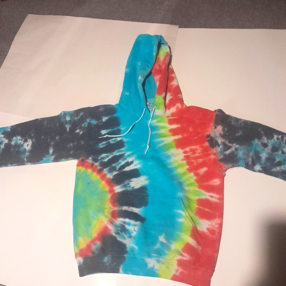 Tye dye hoody with pocket